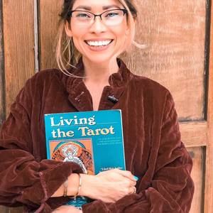 Meet your Posher, Raquel